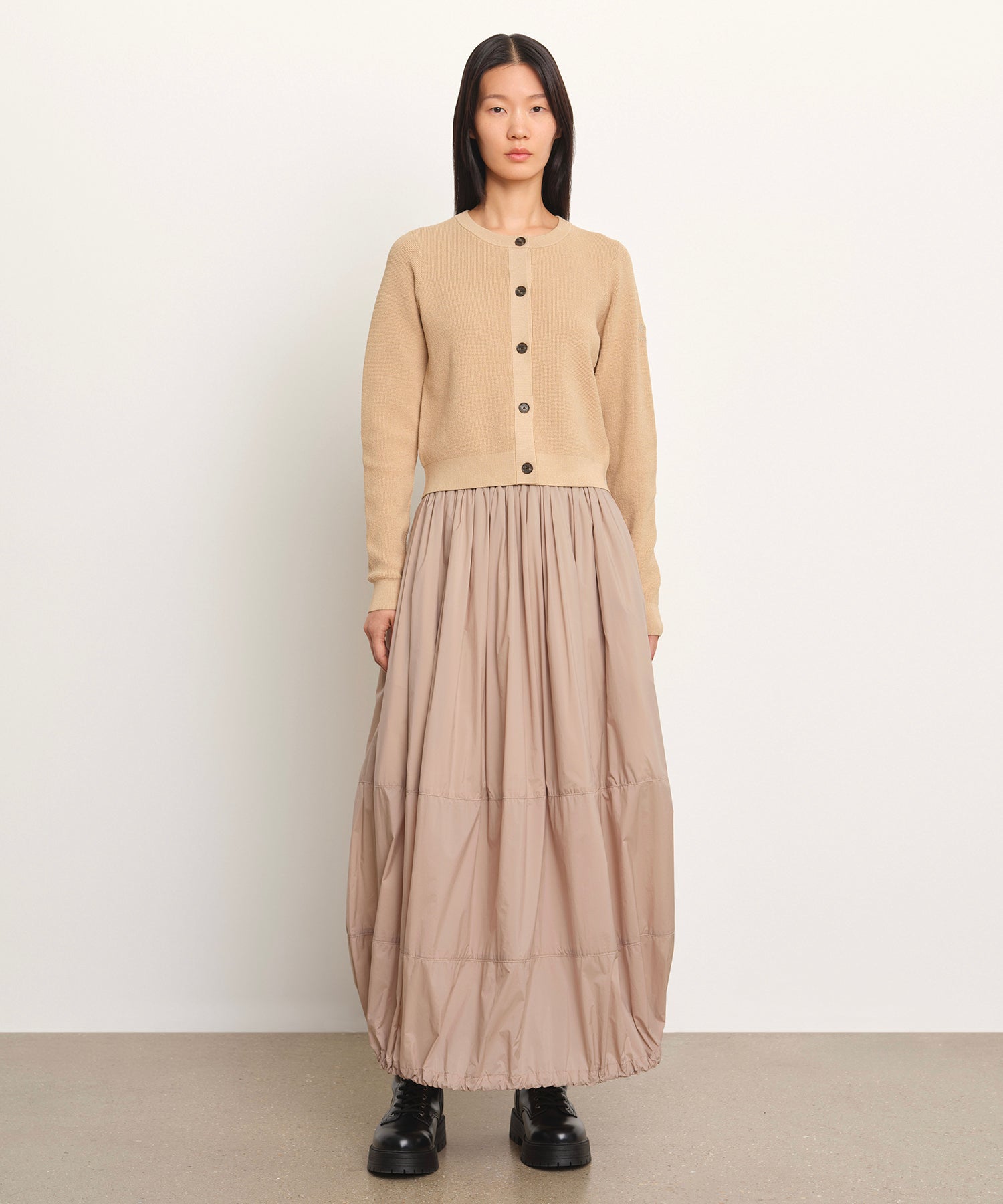 タトラス　リリン　2023年モデル　size2　タグ、ハンガー付き タトラス リリン 2023年モデル size2 タグ、ハンガー付き LILIN リリン