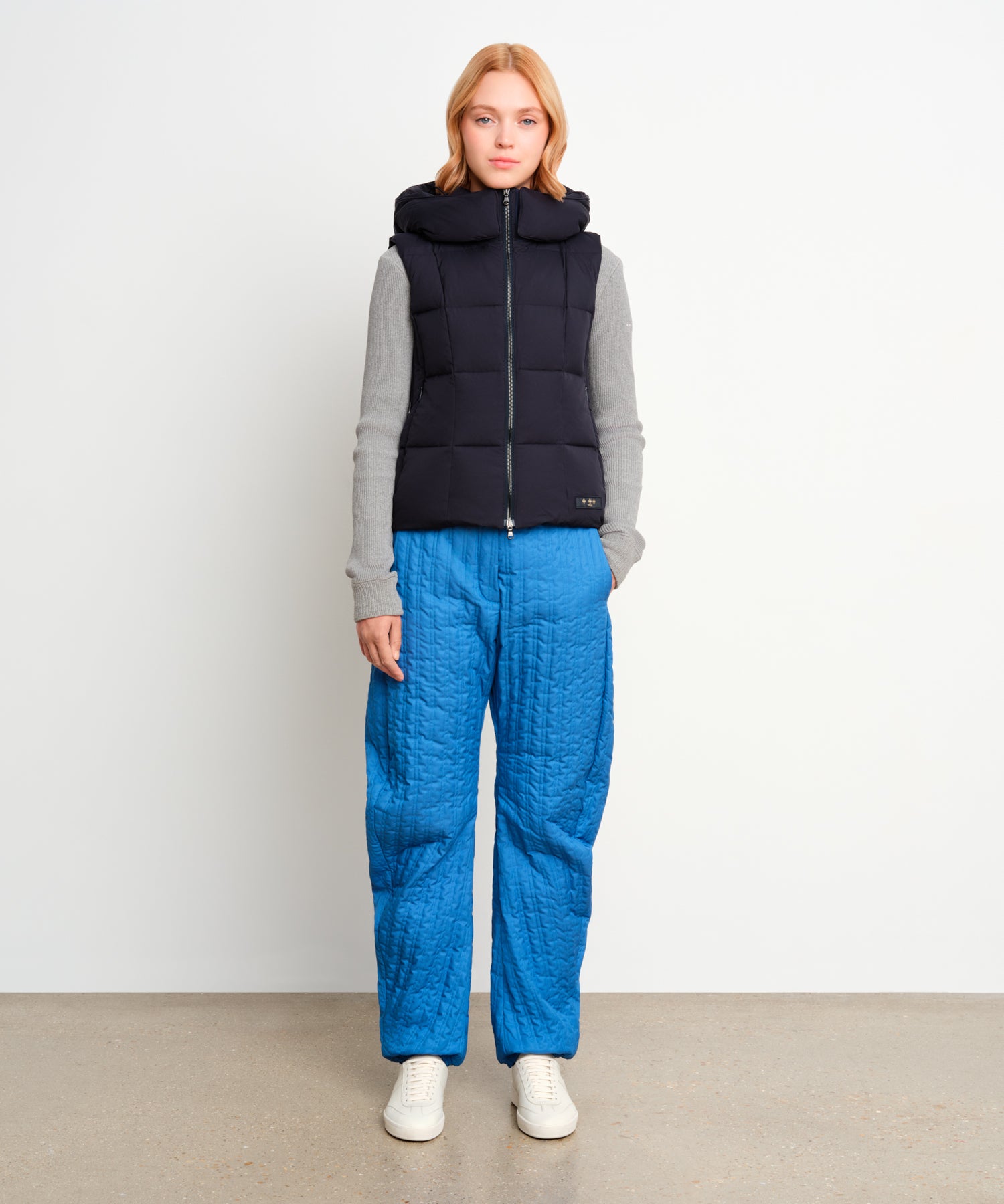 2140ほ　極美品　TATRAS ZALAGA ダウンベスト　2024年　Aライ 2140ほ 極美品 TATRAS ZALAGA ダウンベスト 2024年 Aライ 2140ほ 極美