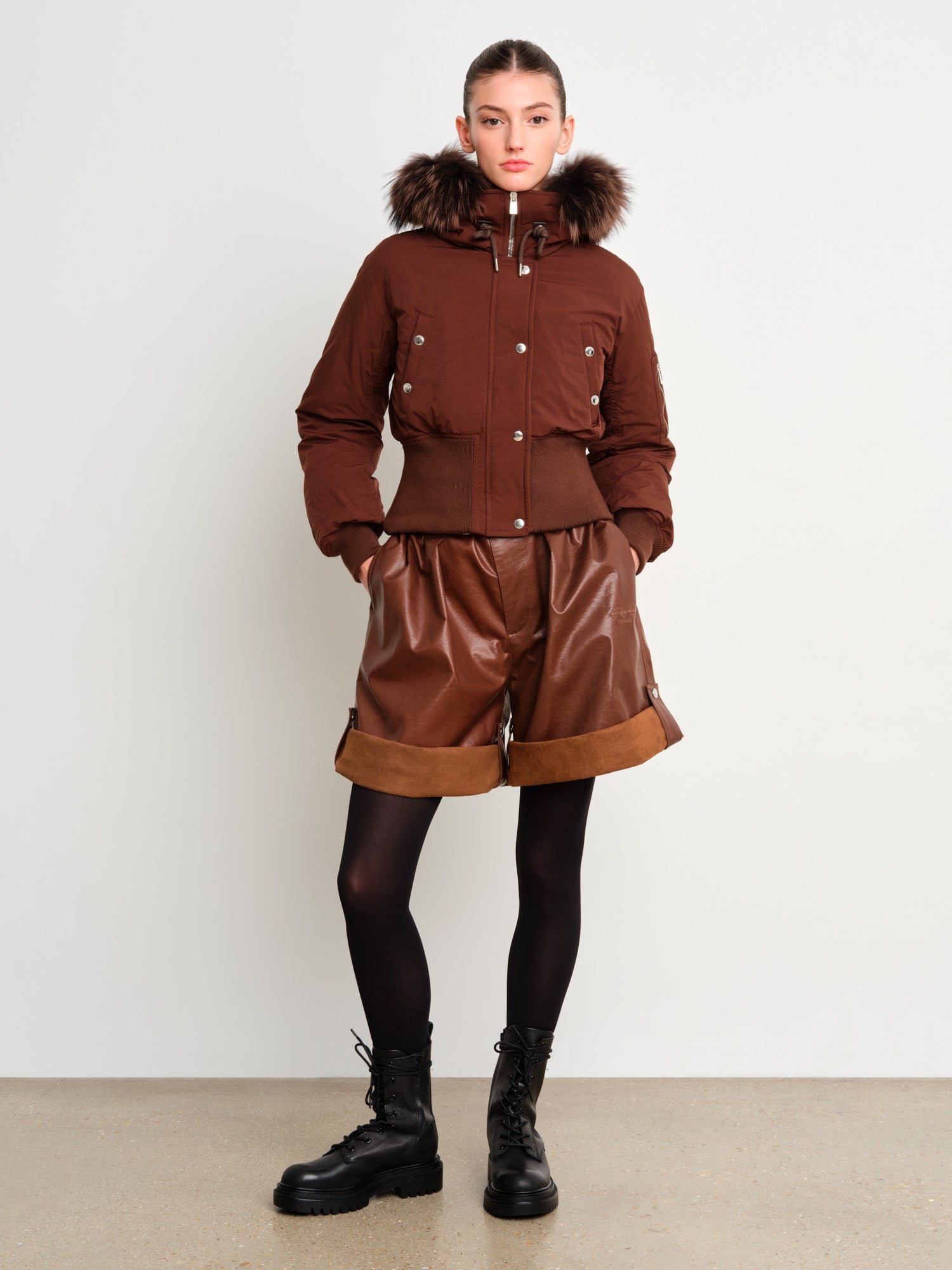 美品♡TATRAS  タトラス　ボルドー　ゴールド　グースダウンベスト 2 美品♡TATRAS タトラスボルドーゴールドグースダウンベスト
