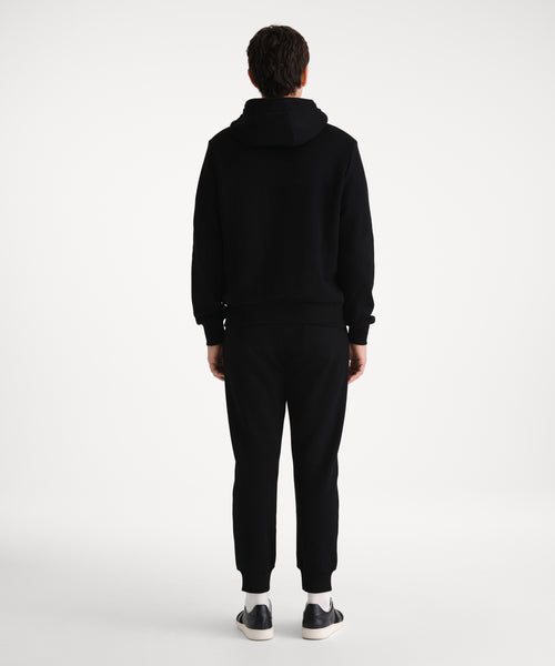 モデル身長185cm、着用サイズ3、着用カラーBLACK