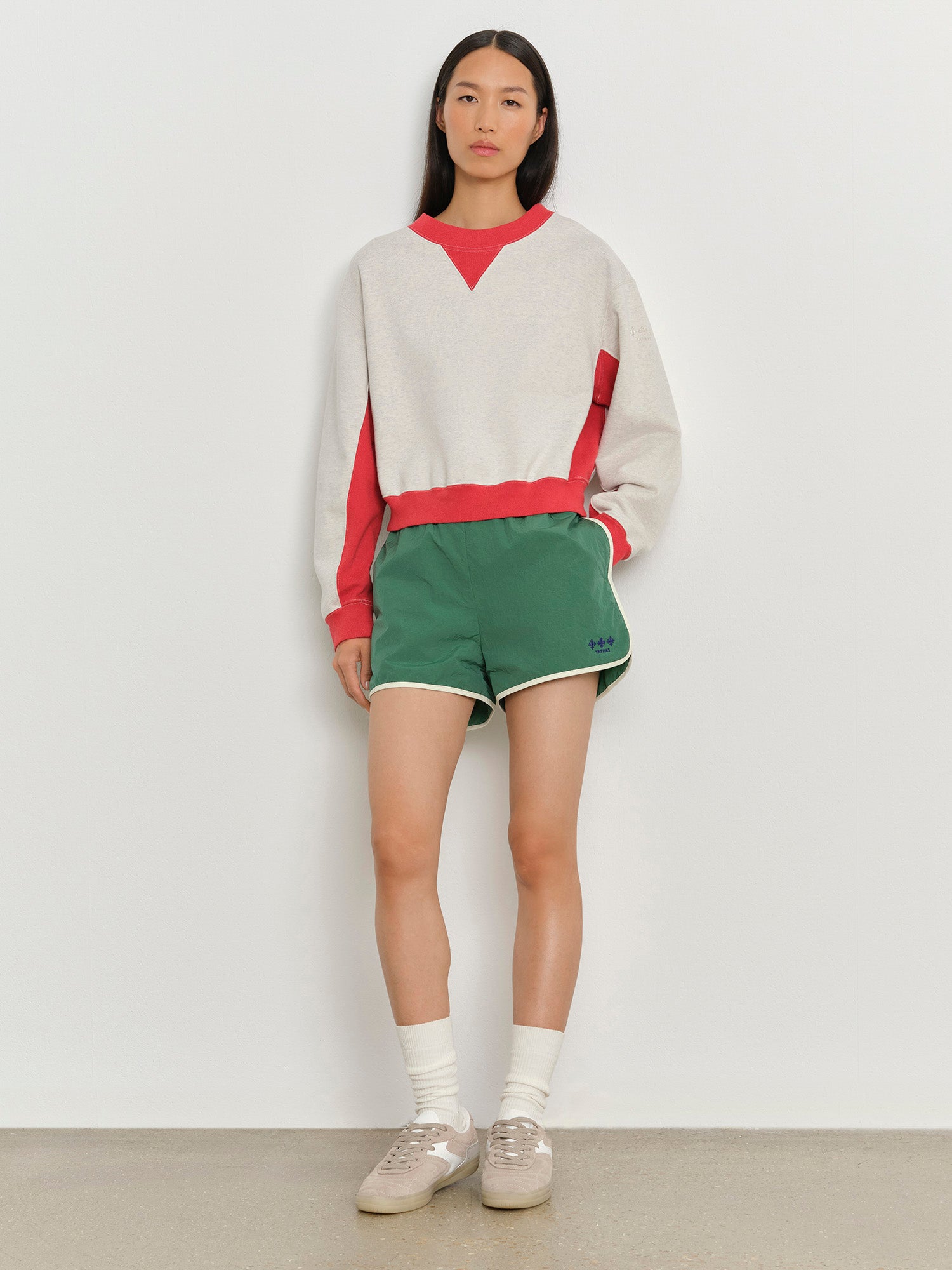 限定商品【 TATRAS 】TEILIA トップス BREVIA ボトムス セット TATRAS (タトラス) フード フルジップ ダウン ボアジャケット