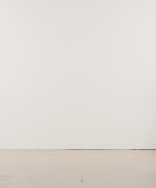 モデル身長176cm、着用サイズ2、着用カラーIVORY